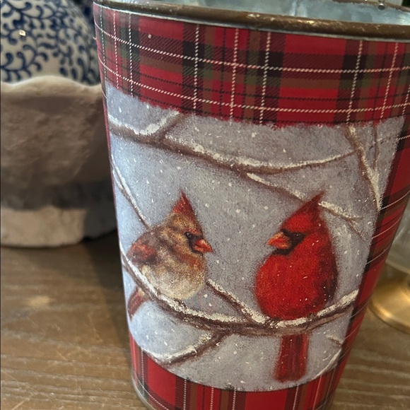 MEW! Winter Holiday Red Plaid Cardinal Bird Metal Wall Vase Bucket - Picture 2 of 10
